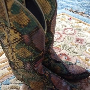 Ladies western Snakeskin boots